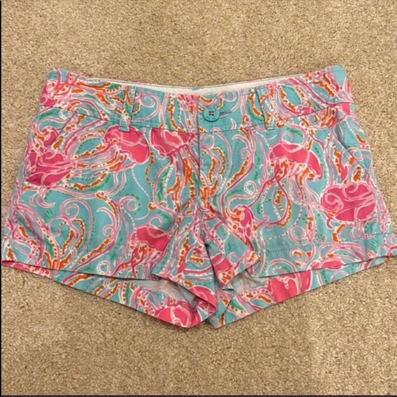 Lilly Pulitzer Walsh Shorts - Picture 1 of 5